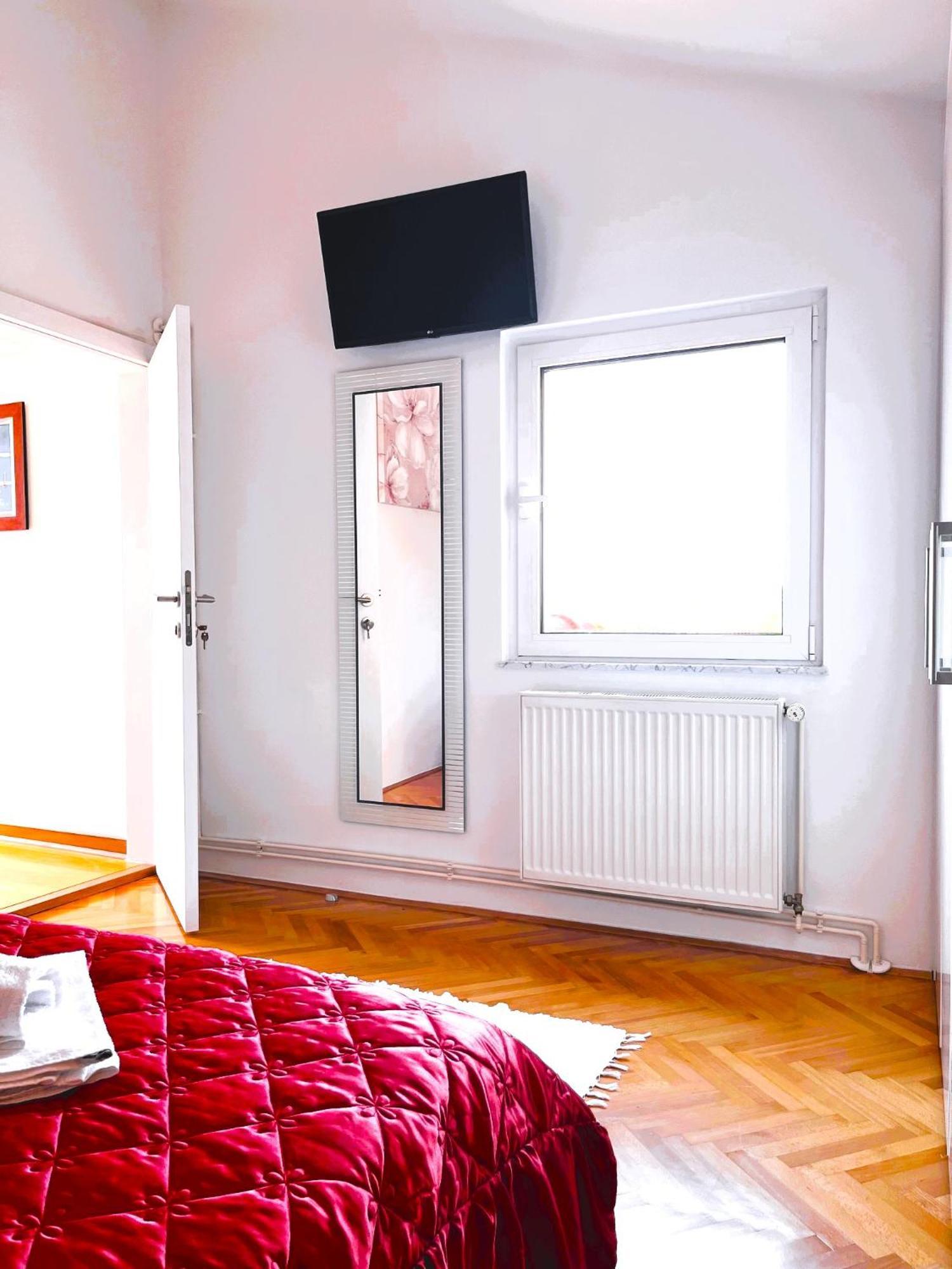 Apartment And Rooms Milak Раб Екстер'єр фото