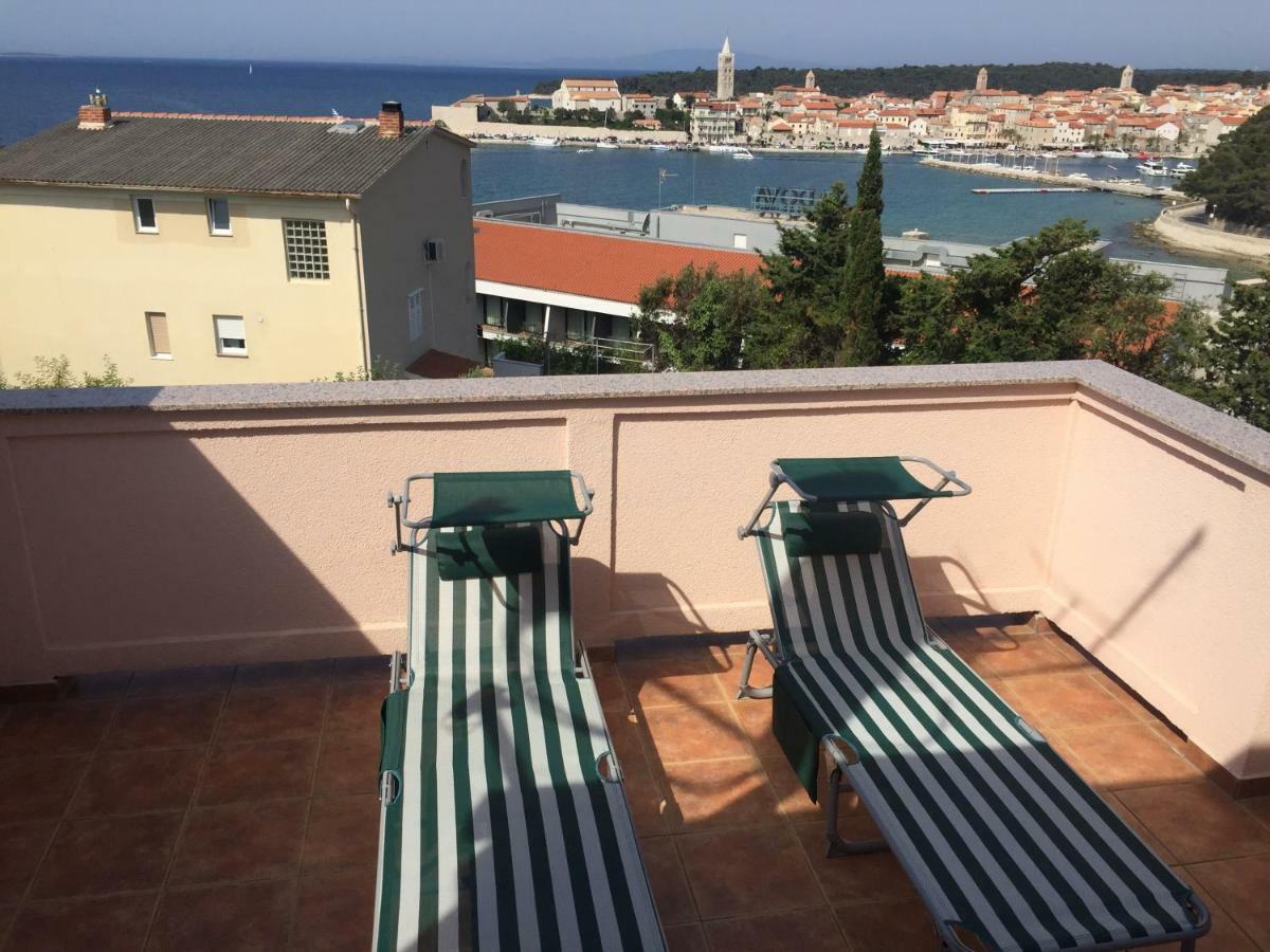 Apartment And Rooms Milak Раб Екстер'єр фото